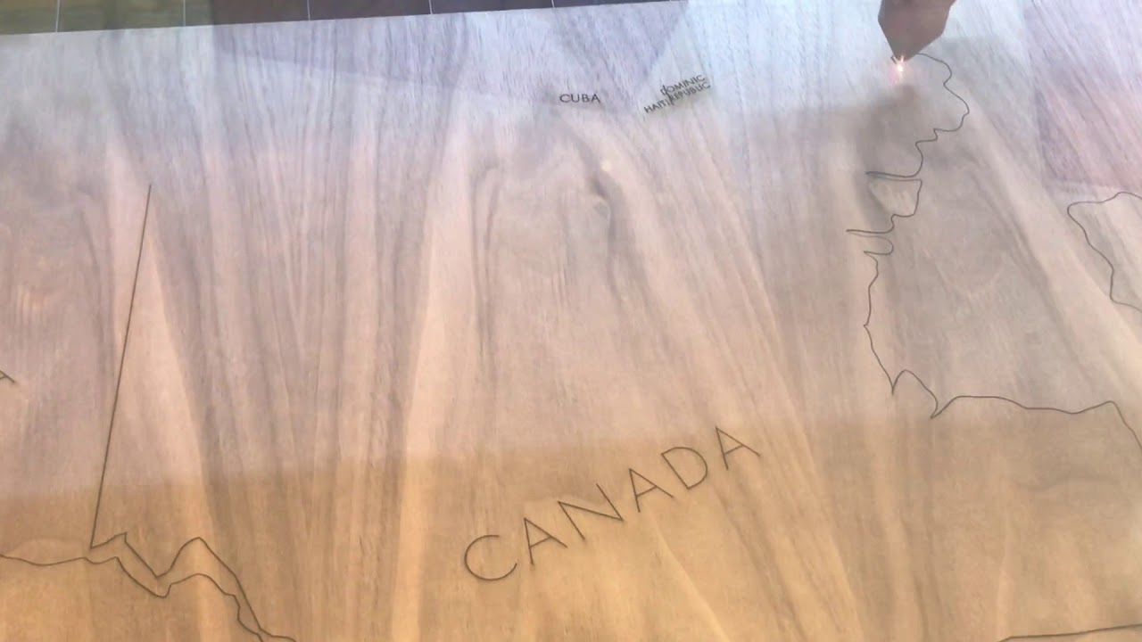 mapa del mundo de madera