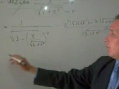 derivada del arcsen