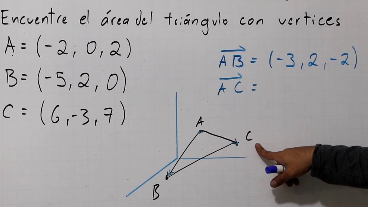 area de un triangulo con vectores